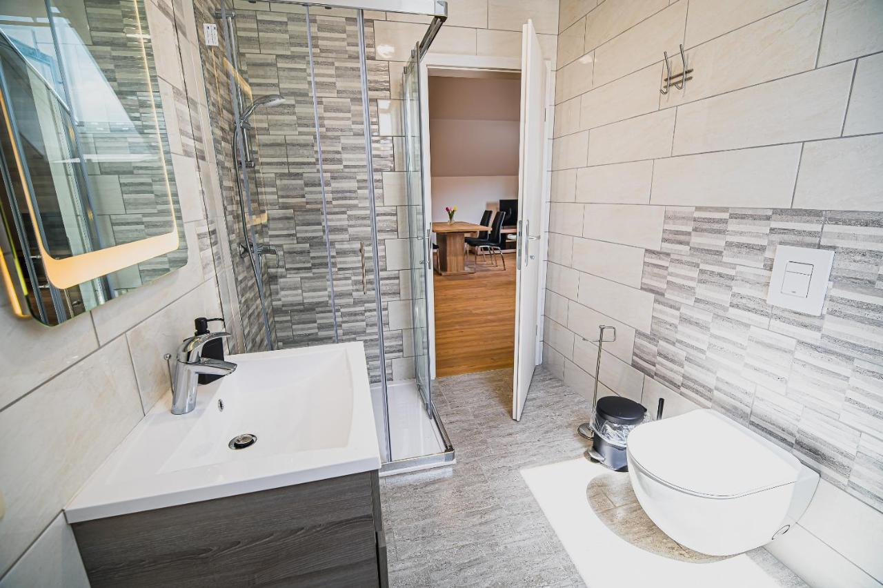 Mojcin Pisker Apartment House كراني المظهر الخارجي الصورة