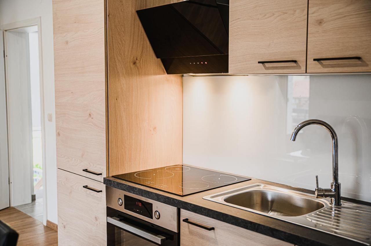 Mojcin Pisker Apartment House كراني المظهر الخارجي الصورة