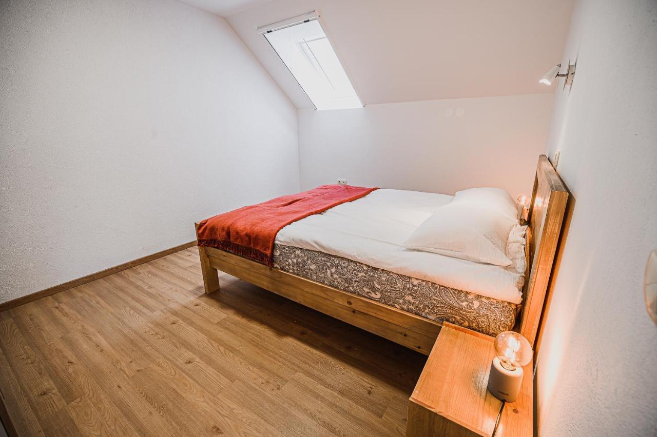 Mojcin Pisker Apartment House كراني المظهر الخارجي الصورة