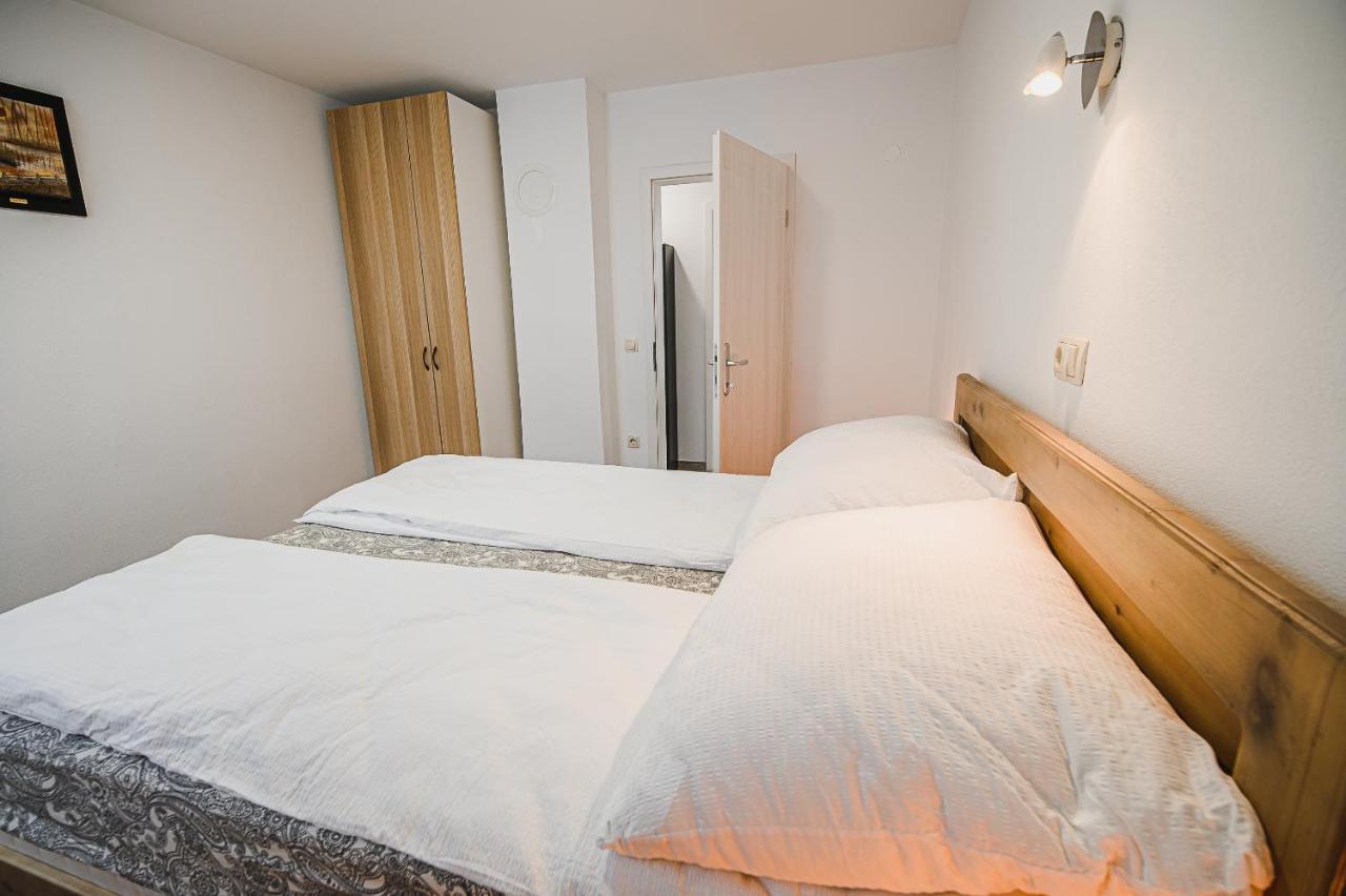 Mojcin Pisker Apartment House كراني المظهر الخارجي الصورة