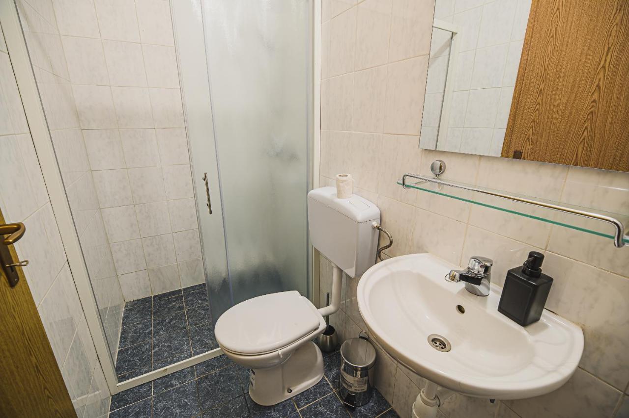 Mojcin Pisker Apartment House كراني المظهر الخارجي الصورة