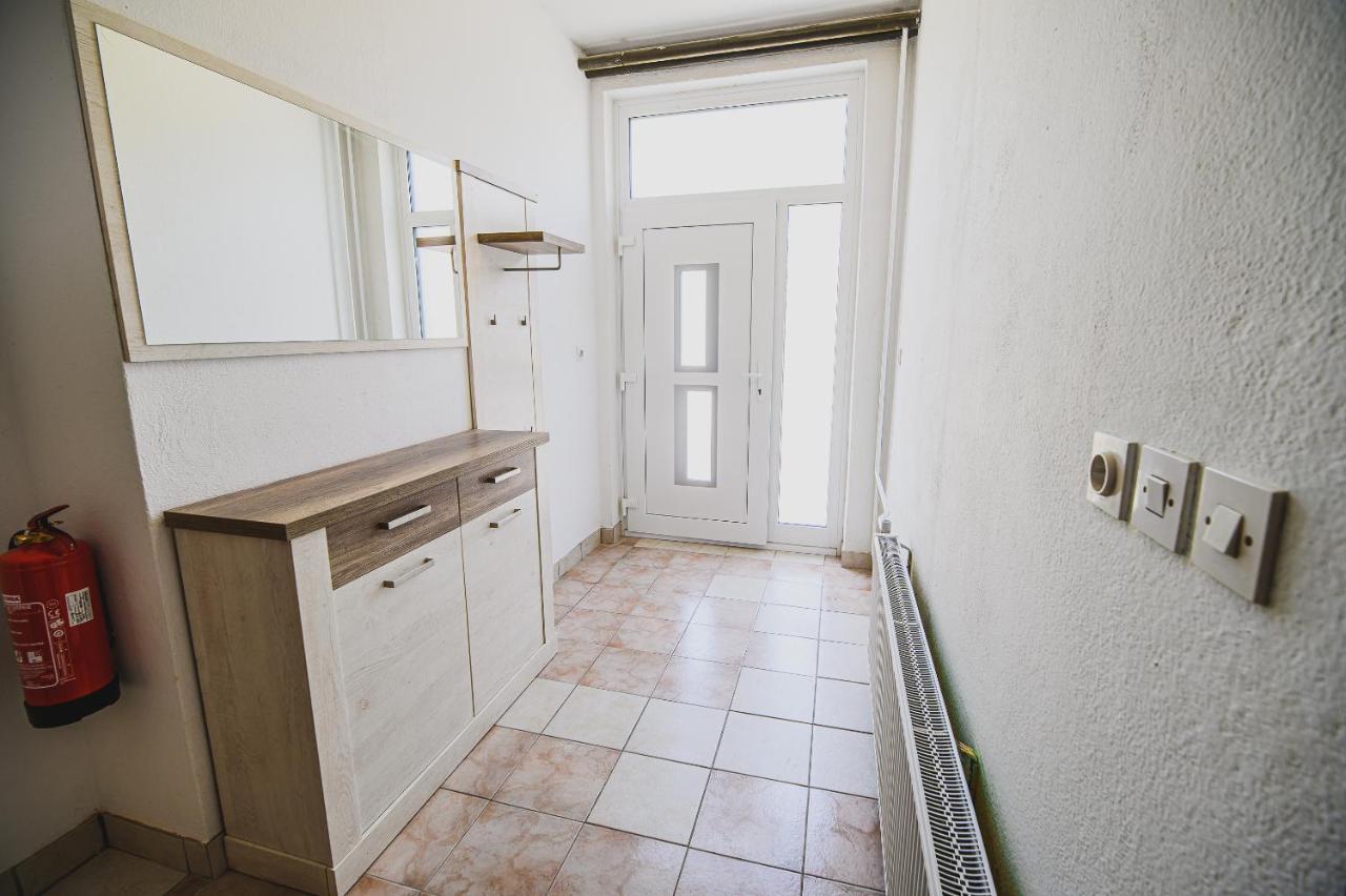 Mojcin Pisker Apartment House كراني المظهر الخارجي الصورة